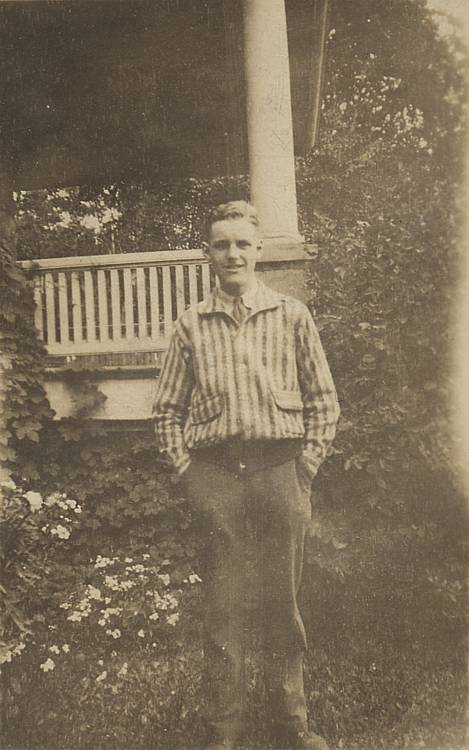 William (Bill) Dobie, Port Arthur Ontario, 1927.