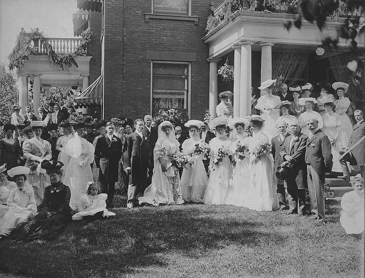 dobie-meikle-wedding photo