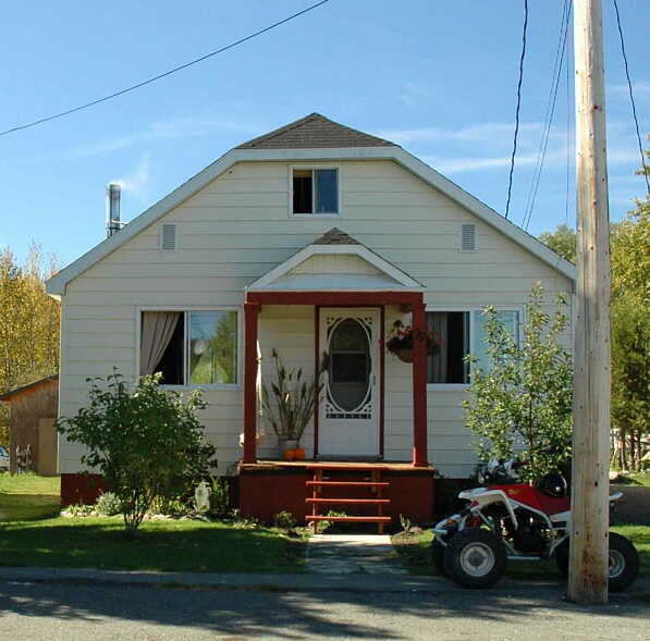 Dobie's old house in Kearns Ontario, September, 2005